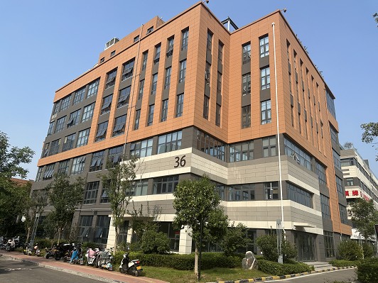 北京中科光析科学技术研究所实验室工作的科学家